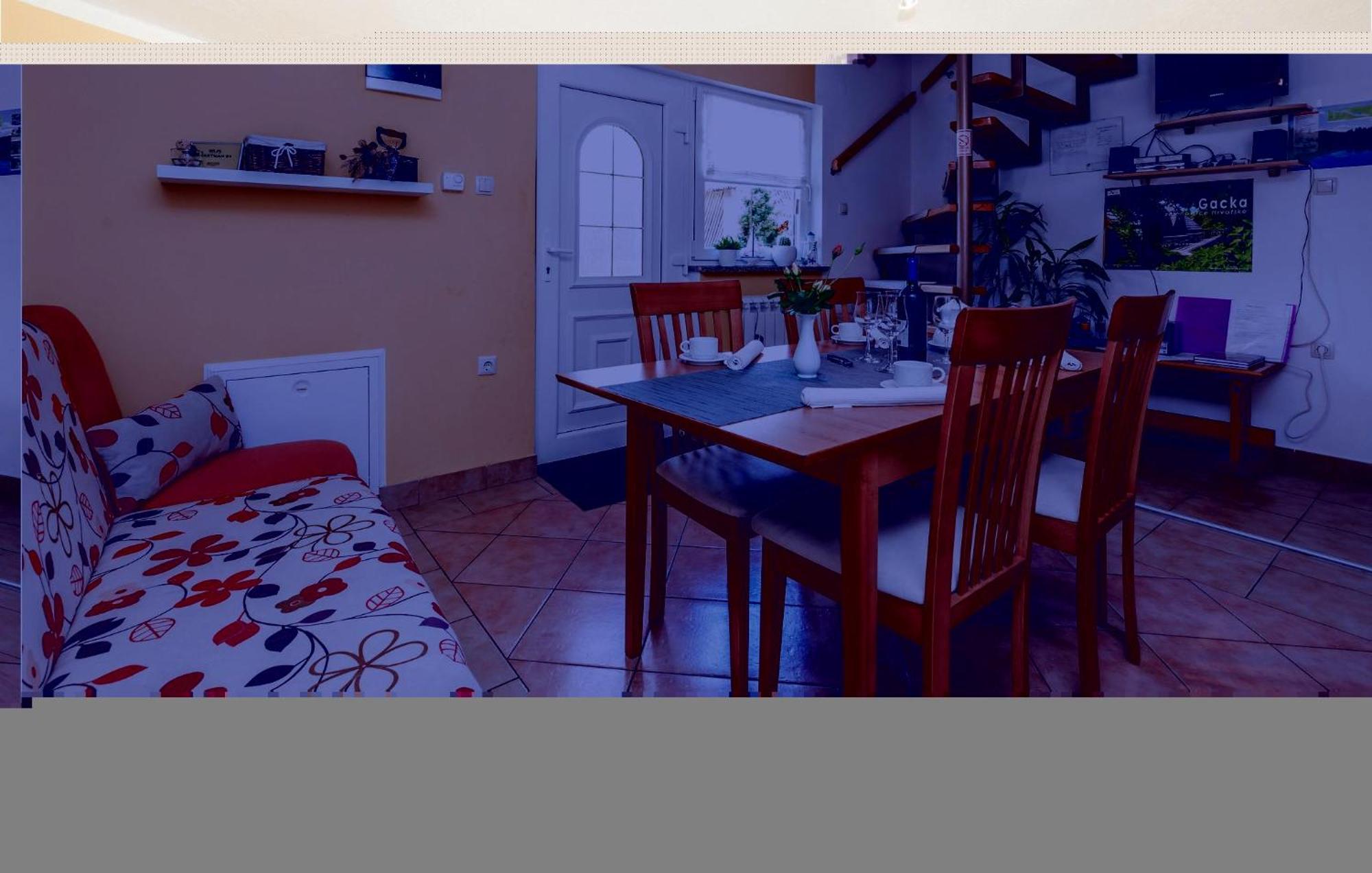 2 Bedroom Cozy Home In Licko Lesce Екстер'єр фото